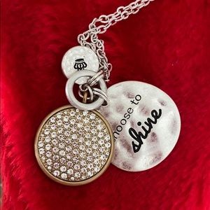 Silver glint necklace